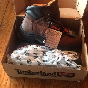 NWT Timberland 6” Titan pro series size 9.5m Boots